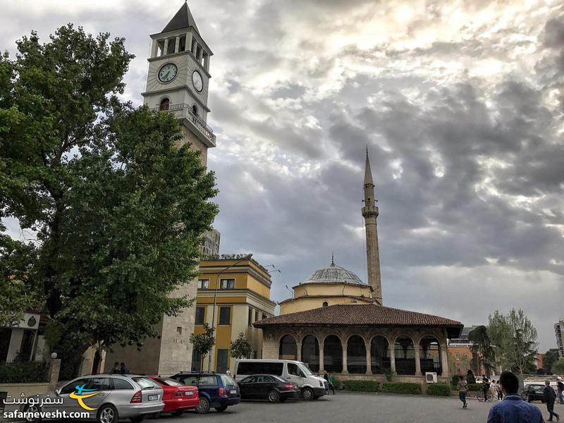 مسجد جامع تیرانا و برج ساعت معروفش که نماده شهره