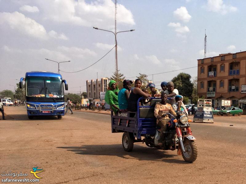 وسیله حمل و نقل عمومی در شهر بوبو