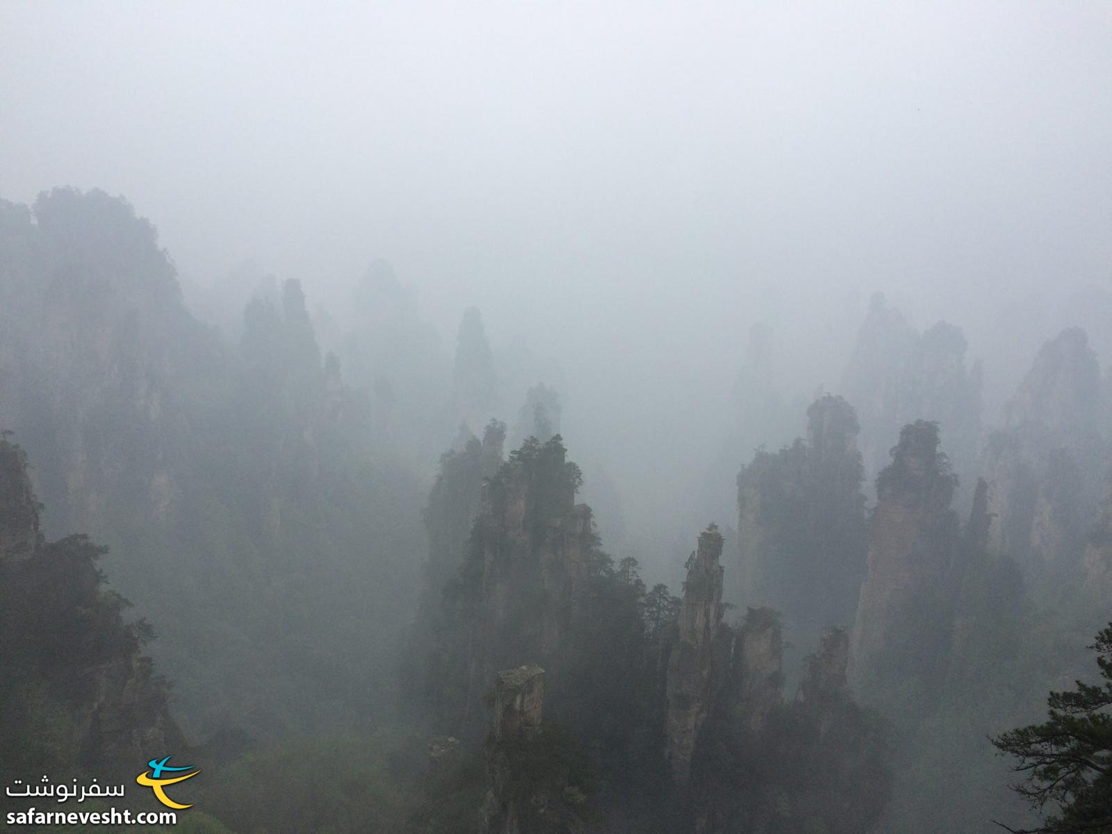 سفرنامه چین؛ کوهستان جانگ جیا جیه یا کوهستان آواتار و غار اژدهای زرد