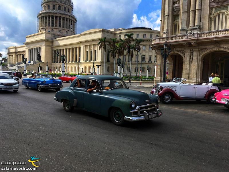 کالکتیوو یا تاکسی اشتراکی در کوبا