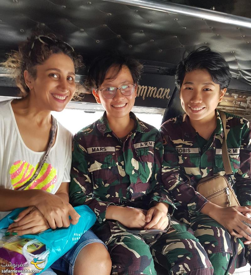 در جیپنی با سربازن خانم ارتش فیلیپین