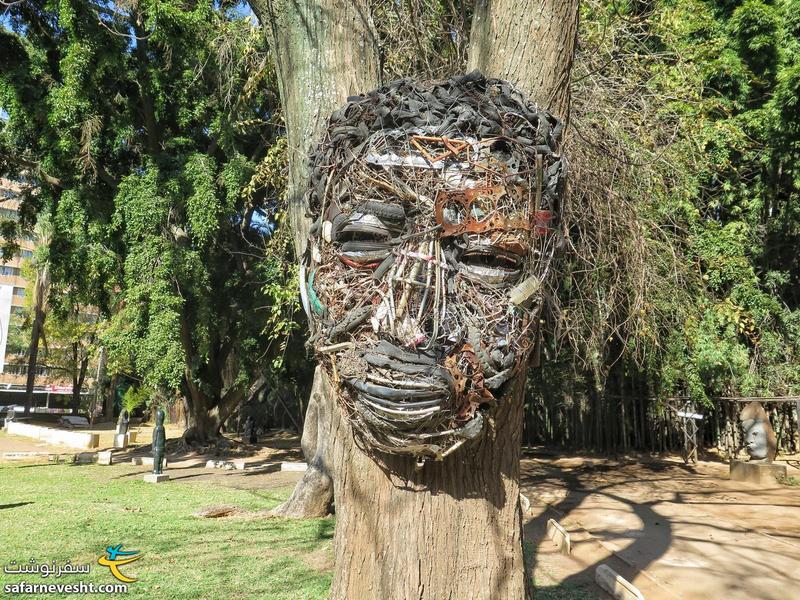 مجسمه چوبی نشنال گالری زیمباوه