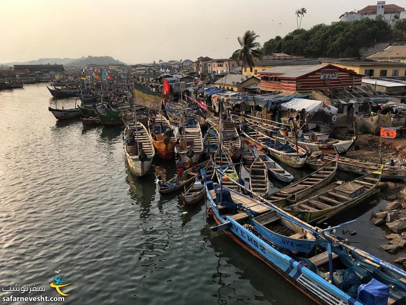 ماهیگیری یکی از منابع اصلی معاش مردم خط ساحلی کشور غنا هست