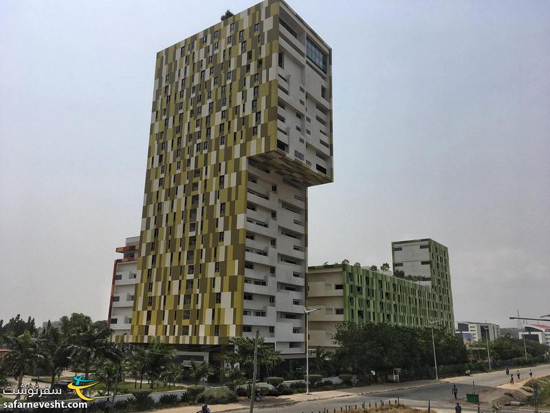 آکرا پایتخت غنا ساختمان های زیبا و امروزی هم زیاد داره