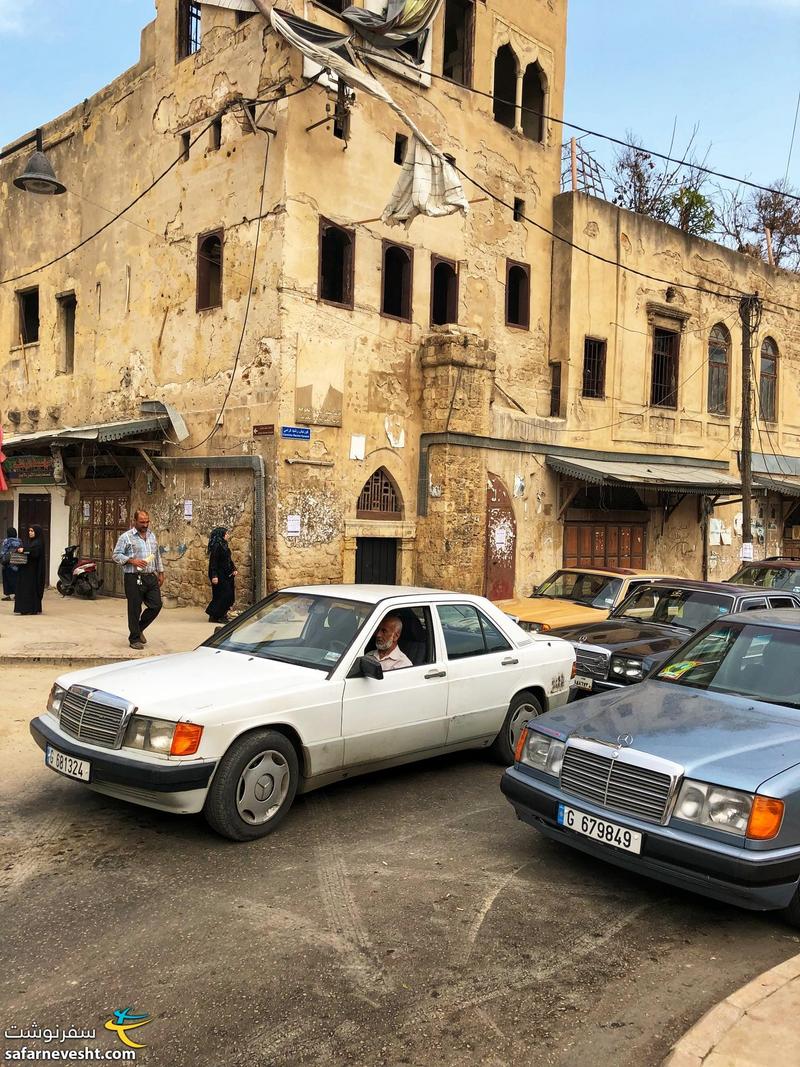 اهالی طرابلس علاقه زیادی به مرسدس بنز دارند و بیش از ۵۰ درصد ماشین های شهر بنز بود