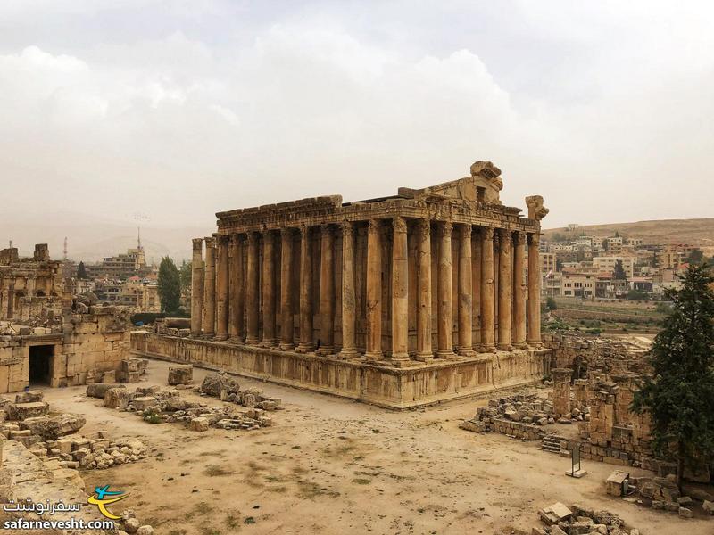 معبد باخوس که خیلی سالم باقیمونده و از زلزله ها و تغییر ادیان مختلف جان سالم بدر برده