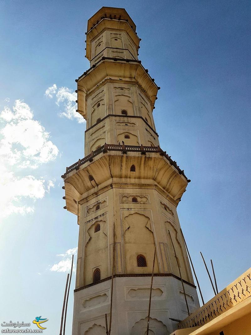 برج ایسارلات در نزدیکی کاخ شهر جیپور