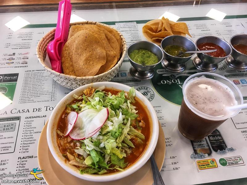 سوپ مکزیکی پوزوله در رستوران لا کاسا د تونیو