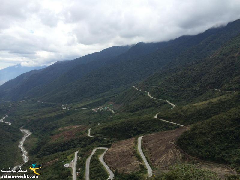 The road from Cuzco to Hydroelectric.