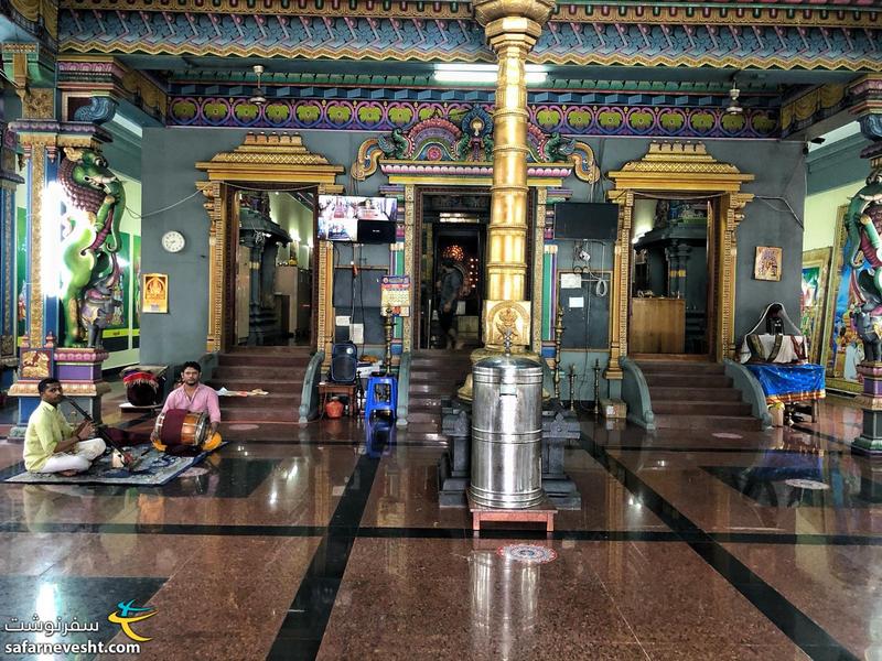 داخل معبد هندوها