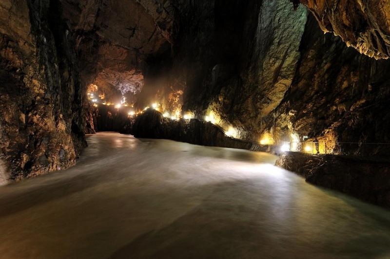 غار اشکوتسیان - park-skocjanske-jame.si ©