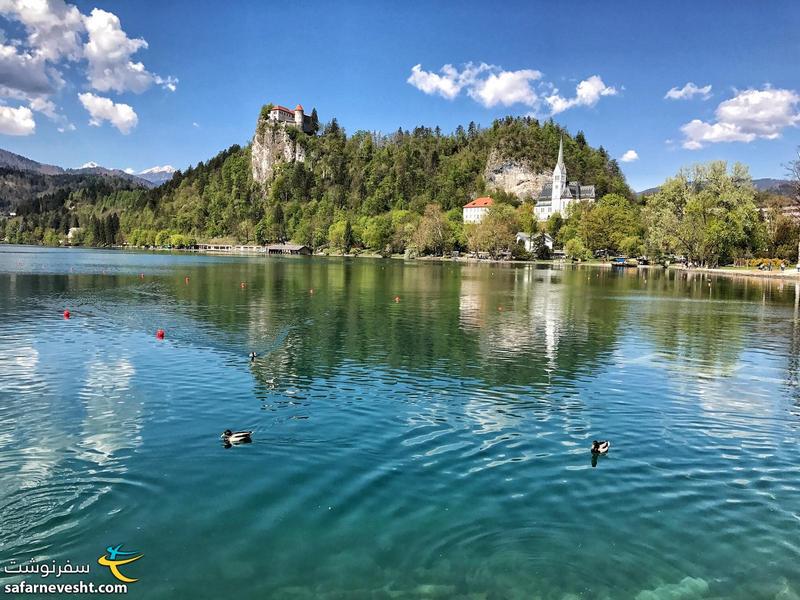 دریاچه بلد در اسلوونی و قلعه بلد بالای کوه