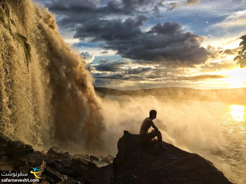 من و غروب آفتاب در کانائیمای ونزوئلا