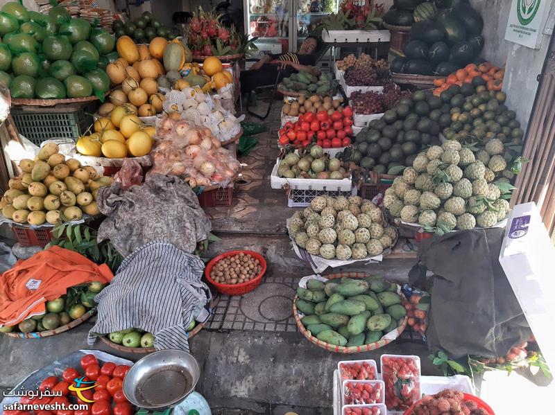 میوه فروشی در هانوی